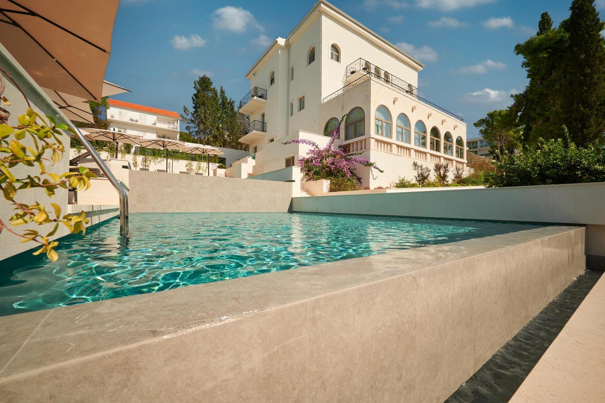 Hotel Moeesy, Blue & Green Oasis Хвар Екстер'єр фото