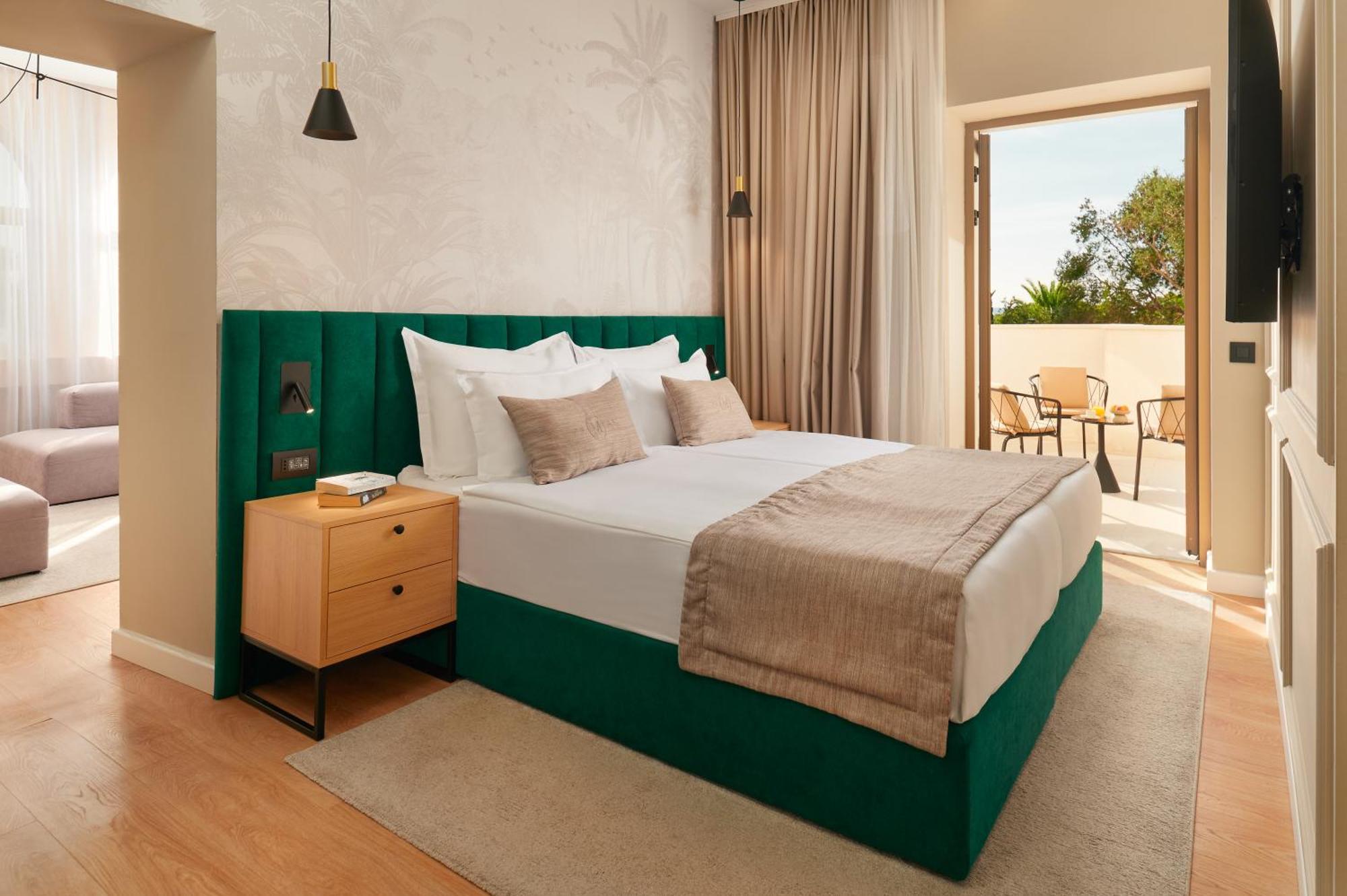 Hotel Moeesy, Blue & Green Oasis Хвар Номер фото